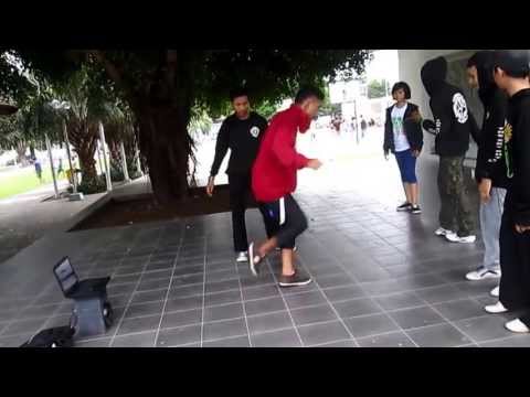 [Banyuwangi Ravers] - [Philip] Ft [Rein] Ft [Kindi] - [Shuffle Song [Liz Kay] [True Faith]