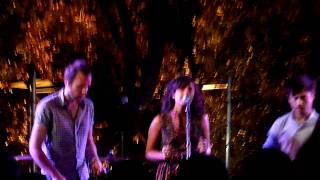 Cover my face - Lilly Wood & The Prick @u Mas des Escaravatiers