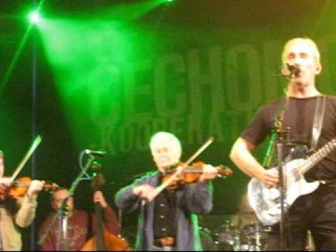 Čechomor a Cimbálová muzika Martina Hrbáče - Trakač