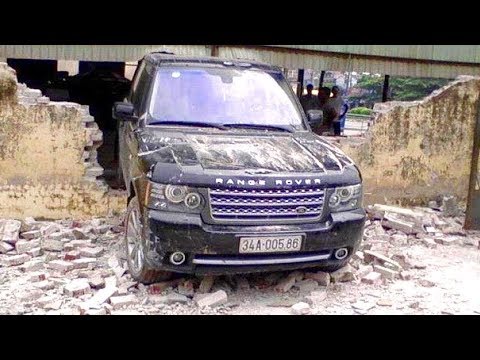 CRAZIEST DRIVERS Caught On Video! Stupid Driving Fails September 2017 II