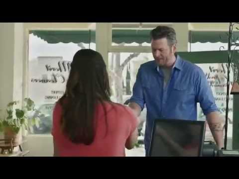 Blake Shelton - Gildan 'X-Large Pair' TV Commercial