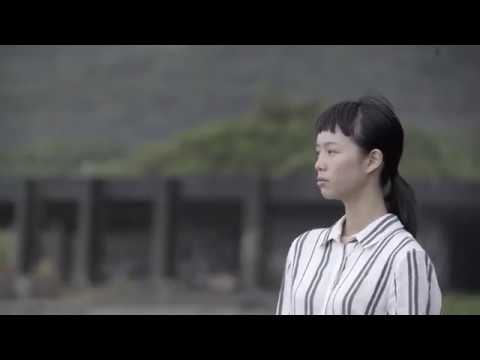 參與"藍色窗簾樂團"首張EP木吉他錄音編曲