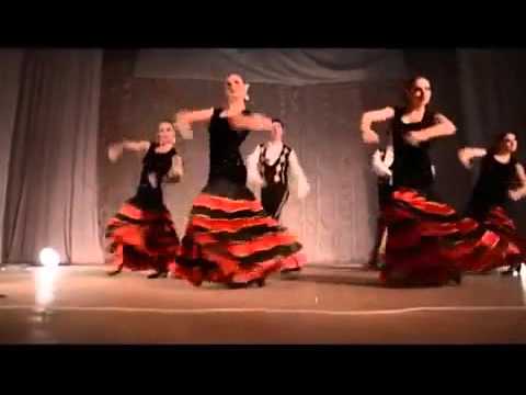 Испанский народный танец 6. Арагонская хота кастаньеты. Фламенко танец с кастаньетами. Испанцы танцы. Танец с кастаньетами хота.