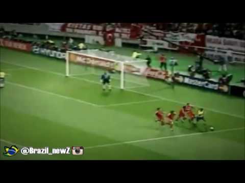 لقطة مونديال 2002 - دينلسون ضد كامل دفاع تركيا في نصف النهائي