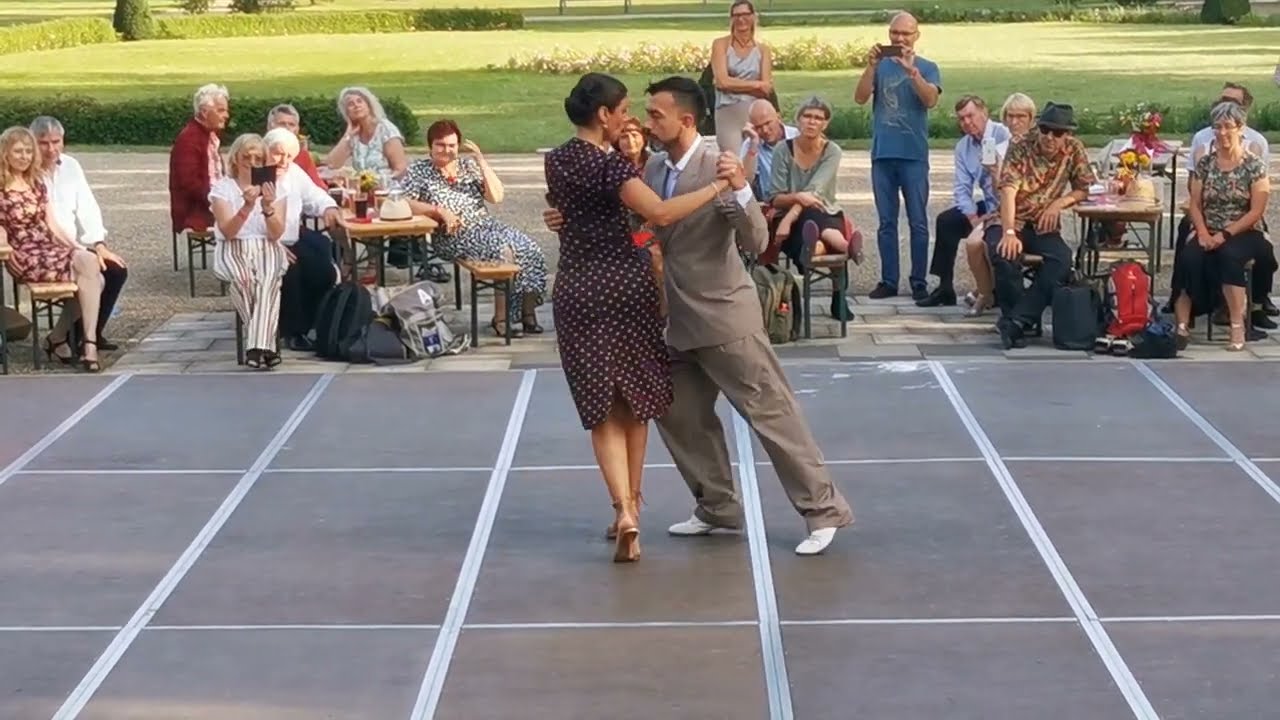 Celeste Rodriguez y Alejandro Hermida