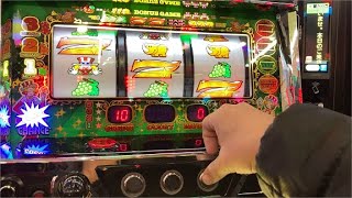 25/02/17 Juggler Girls Fighting Twice a Day