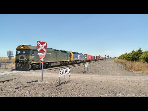 7902V Container Train From Mildura With G539 & BL30  (11/1/2023) - PoathTV Australian Railways