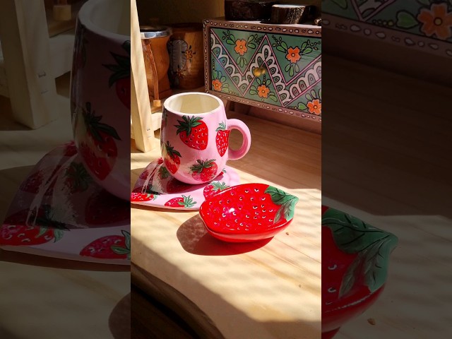 Vídeo relacionado con Bioworld Kirby - Taza de cerámica esculpida (473 ml), color rosa