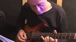 אבי סינגולדה מקליט גיטרה חשמלית לאלבום "הארציג 3" של שלומי דסקל