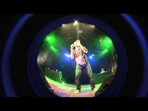 Slim Rimografia - Limpe seu próprio quintal / Ela é zika - Festival Reviva Rap no CCJ