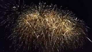 preview picture of video 'February Fireworks Grand Pier - Weston super Mare'