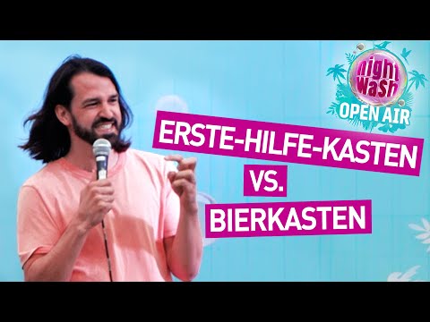 Unterschiede zwischen Profifußball und Kreisliga - David Kebekus | NightWash Live Open Air