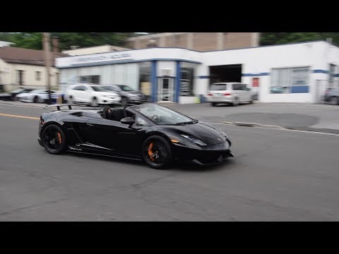 Lamborghini Gallardo Spyder Performante - Startup, FULL THROTTLE Acceleration, Downshift!