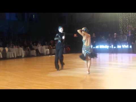 Pellei Mihály-Szőke Vivien solo Samba