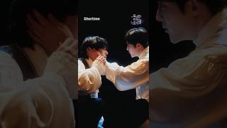 Romeo and Romeo and Juliet - 로미오도 줄리엣도 남자라는데?