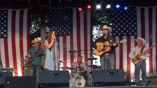 Daryle Singletary, Charli Robertson / We Must Have Been Out Of Our Minds