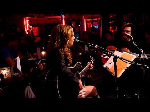 Dani-Lynn "Lucky Love Is Blind" Bluebird Cafe
