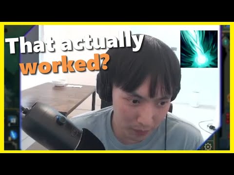 Doublelift dodges Karthus Ult with This strat: