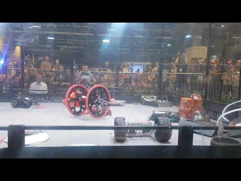 The Gladiator - Roboteers POV! | Featherweight Champs 2017