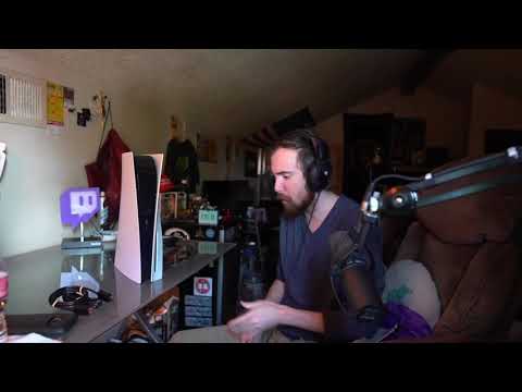 Streamer gets scammed by New PS5