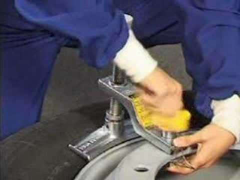 Gaither Bead Vice Tool from All Tire Supply
