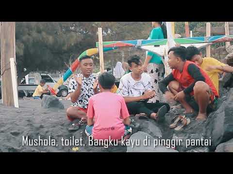 Pantai Cacalan Banyuwangi (By Stikom Banyuwangi)