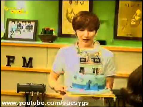 110819-DJEunTeuk with Cake