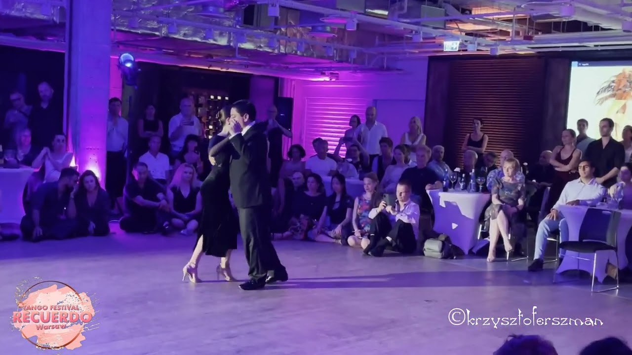 Video thumbnail for Carlitos Espinoza & Agustina Piaggio5