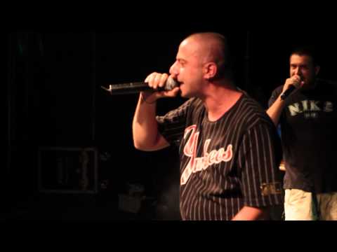 GANJAFARM CRU - A' FATICA [live @Maschio Angioino]
