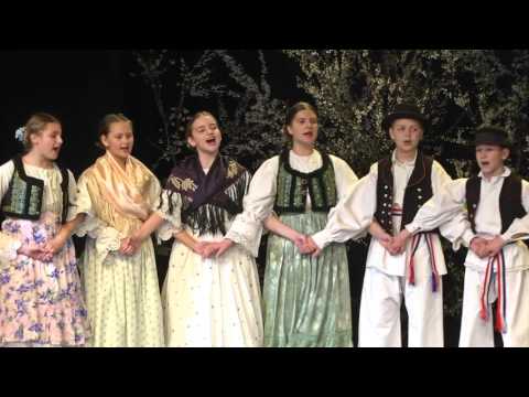 KUD „DUČEC“  - Mraclin - „Cupni nogom“ – pjesme i plesovi Slavonije