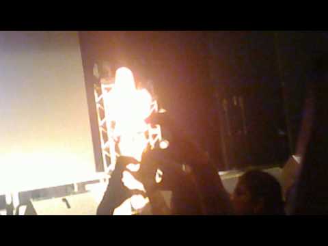 [FANCAM] Ailee (에일리) - Crazy In Love+I Will Show You+talk (2K13FEELKOREA in Clube Esperia)