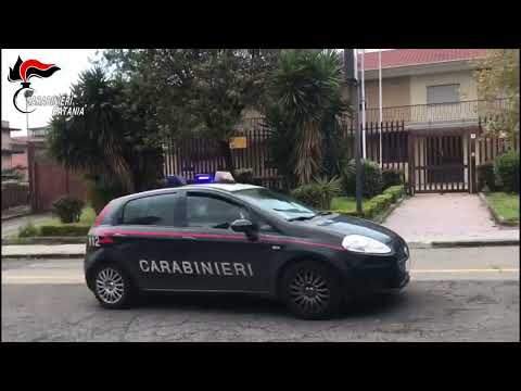 Carabinieri Catania ammanettano 2 rapinatori gioielleria viale M Rapisardi in azione