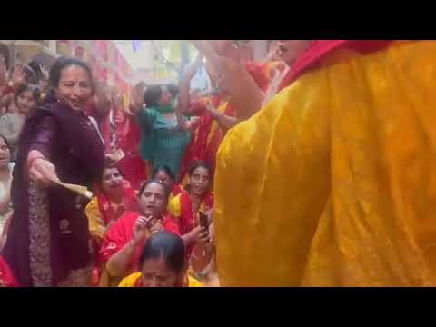 मैं वृन्दावन जाना नी मां/ਮੈਂ ਵ੍ਰਿੰਦਾਵਣ ਜਾਣਾ ਨੀ ਮਾਂ