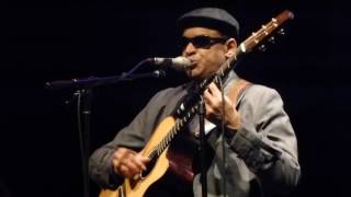 Raul Midón - Red Green Yellow, Sellersville Theater, 9-21-2016
