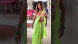 Hot desi bhabhi 😍open dance #bathing #viralvide