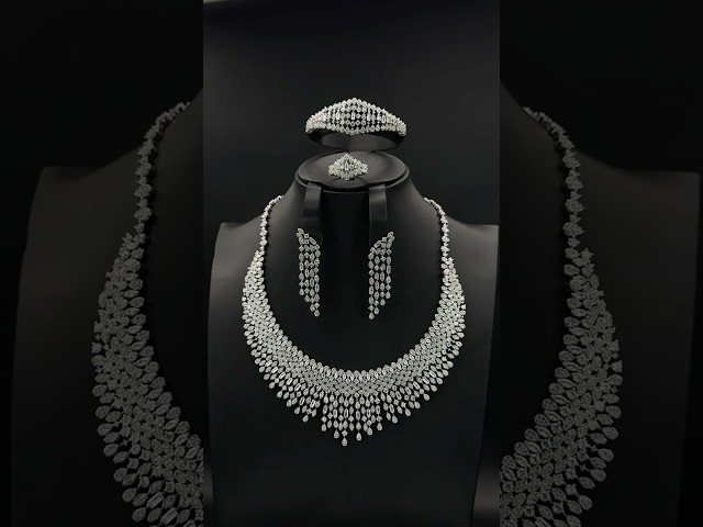 طقم زيركون فضي أنيق بإصدار خاص دقة الماس 5 قطع بضم...