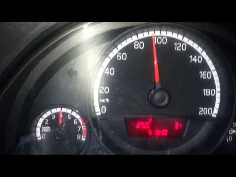 VW UP! 1.0 60 km Acceleration Test (0-130 km/h)