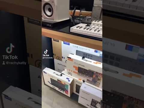 My new favourite midi keyboard for travel ✈️🎹  #arturiaminilab #arturiaminilab3 #musicproducer