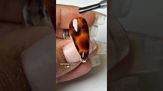 Learn tortoise shell nails in 10 SECONDS !! 🐢🍁 #nails #nailart #nailtutorial #simplenails #shorts