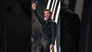 Alejandro Fernandez declara su amor a Karla Laveaga y sin querer deja ver cómo es su lujosa vida