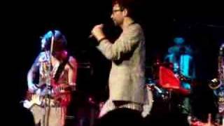 Jamie Lidell - Wait For Me (live Vancouver 5/25/08)