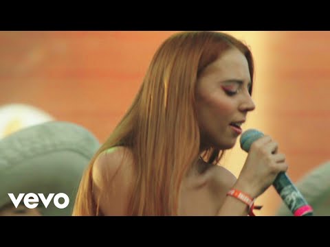 Majo Aguilar - Acá Entre Nos (En Vivo Desde Pa’l Norte)