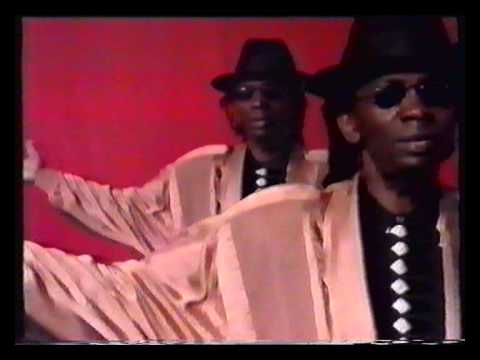Thomas Mapfumo and The Blacks Unlimited - Vanhu Vatema (1993)