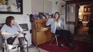 Carly Rae Jepsen – The Making of E•MO•TION