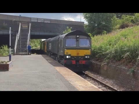 class 66 66779 evening star and 60002 Graham farish passes Denton with 6E17 on 10.7.21