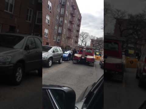 Замес на районе. Нью Йорк. Бруклин.