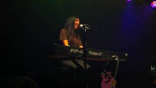 Lights - Up Up and Away (Live Acoustic) Aug 1 2010