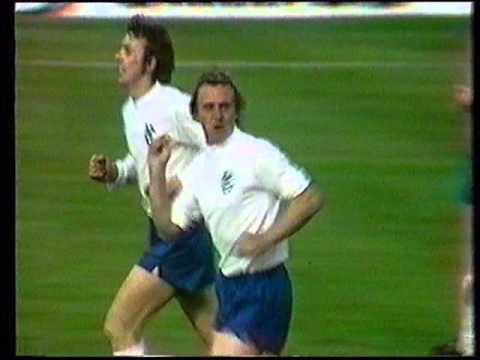 1975 09 13 Rangers 2 v 0 St Johnstone