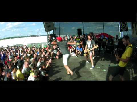 DEATH IS NOT GLAMOROUS - FLUFF FEST 2009