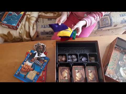 Mi van a dobozban Notthingam Bírája - Társasozik a család